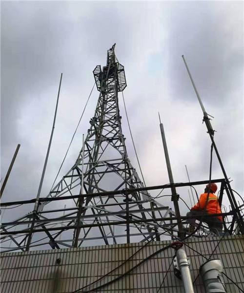 兰州铁塔拆除时主框架部分拆除注意事项：
