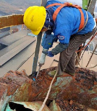 江苏烟囱人工拆除前的施工布置