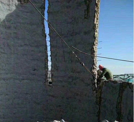 江苏烟囱拆除人员必备的拆除经验与技能