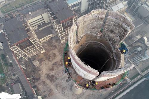 潍坊烟囱人工拆除环形贴壁脚手架搭设