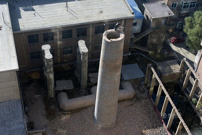 潍坊耒阳烟囱拆除