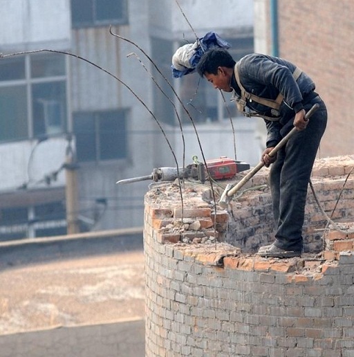 潍坊邵阳烟囱拆除-邵阳烟囱人工拆除