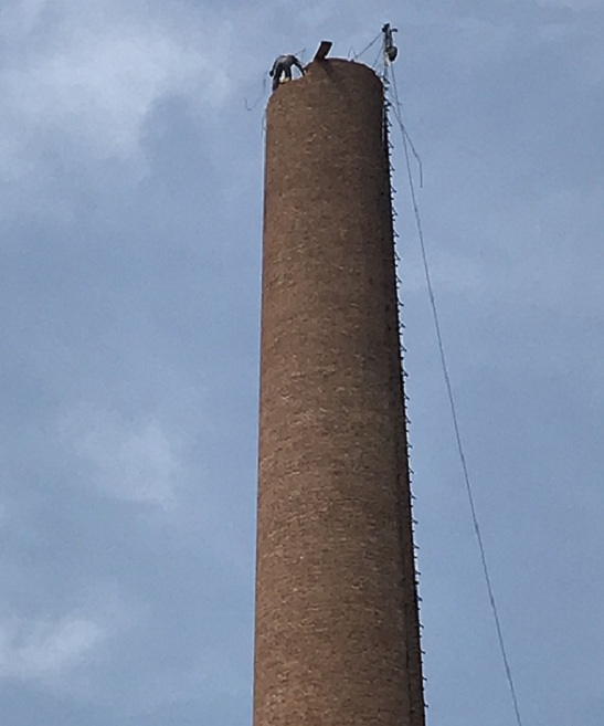 潍坊烟囱拆除-烟囱定向拆除需要满足的条件