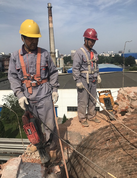 烟囱拆除工程如何顺利完成？