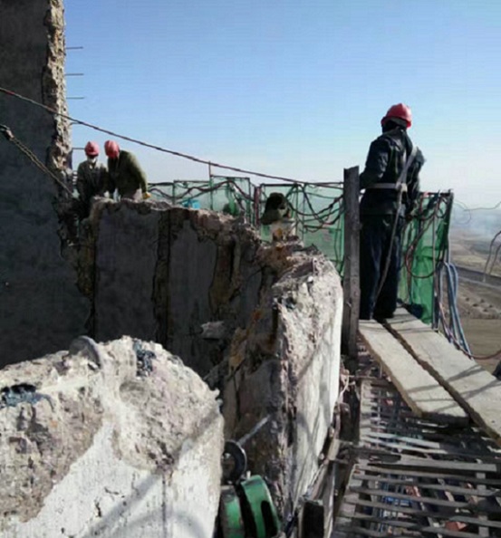 烟囱拆除-烟囱周围空间小如何进行安全拆除？