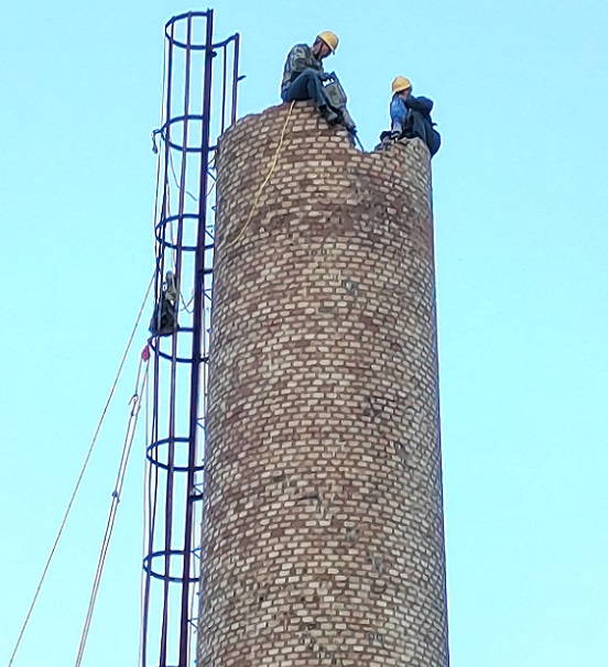 上海拆烟囱公司废弃烟囱拆除 危旧烟囱拆除