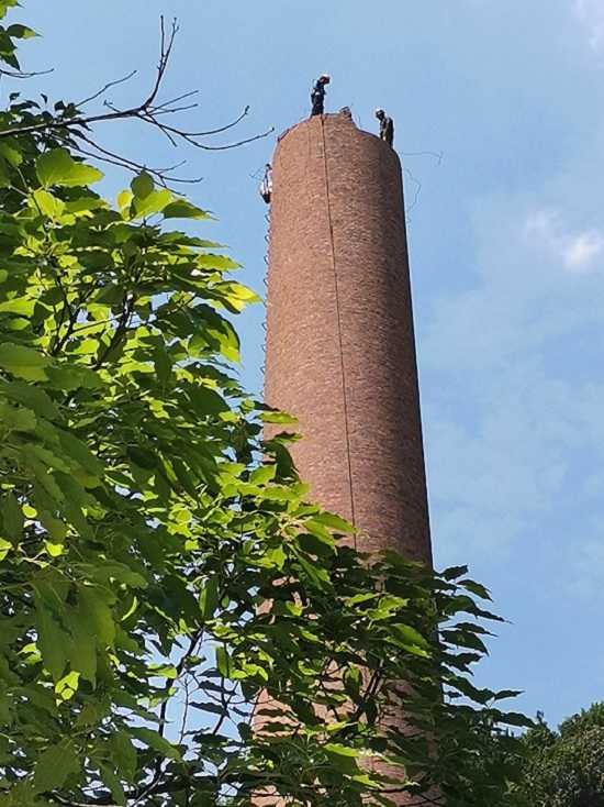 潍坊拆烟囱公司 拆烟囱保安全 欢迎致电！