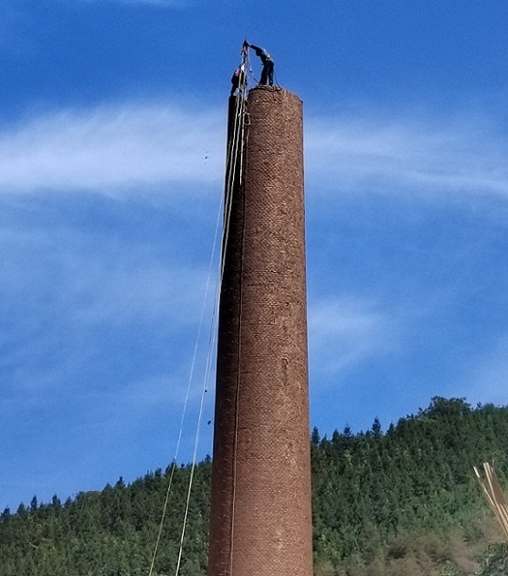 河南烟囱拆除公司 高效环保安全拆除