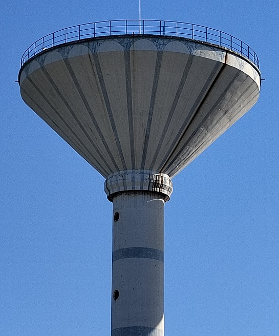 水塔拆除公司——专业安全拆除，让风险无处遁形