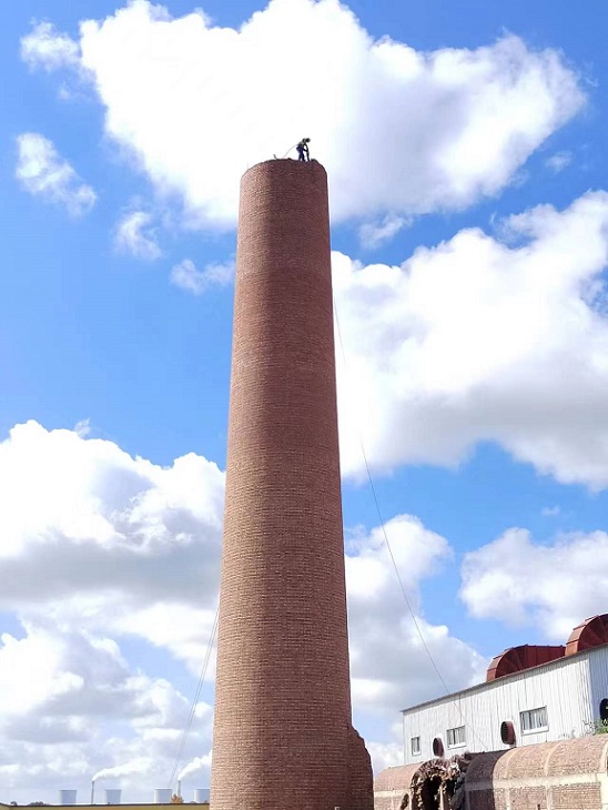 云南烟囱拆除公司:环保拆除技术的引领者与创新者