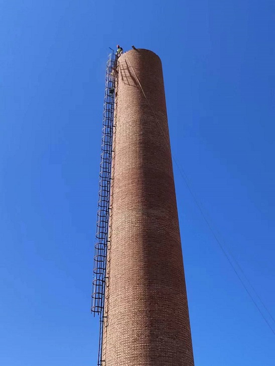 拆除烟囱公司:专业技艺,安全至上