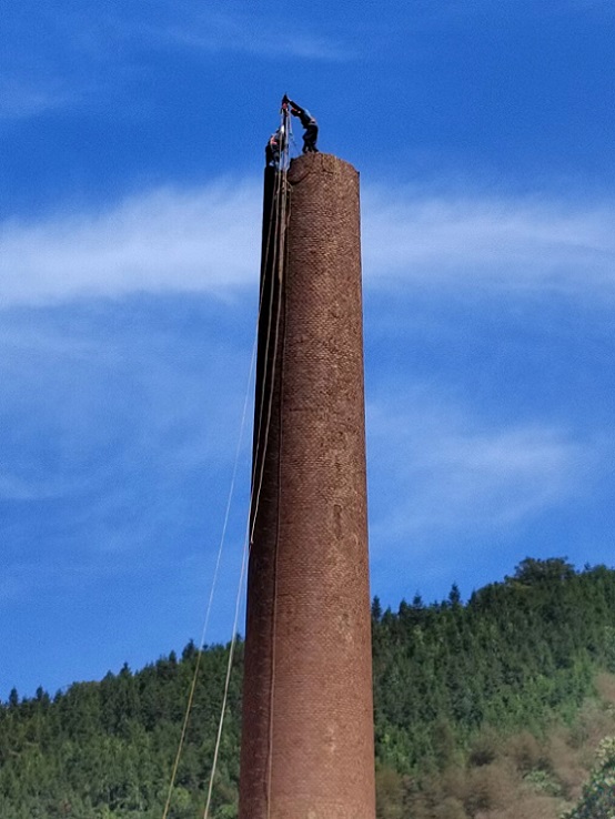 云南烟囱拆除公司:专业拆除,安全高效环保